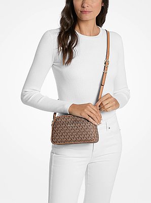 Kameratasche Jet Set Small mit Signature-Logomuster