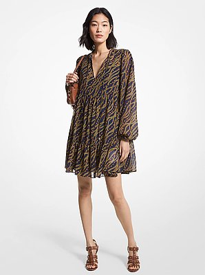 Vestido babydoll de georgette con estampado de estatus