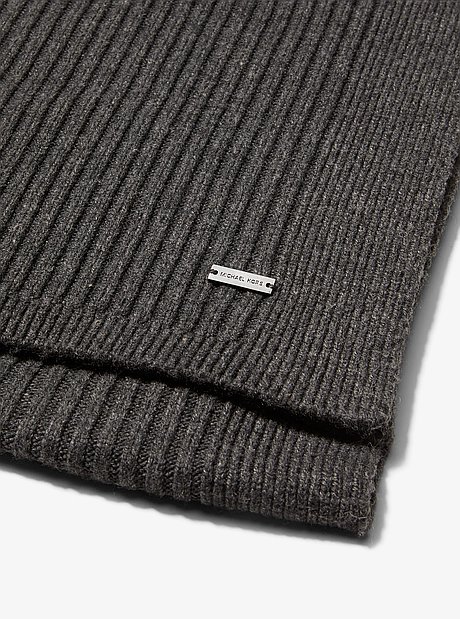 Ribbed Knit Scarf