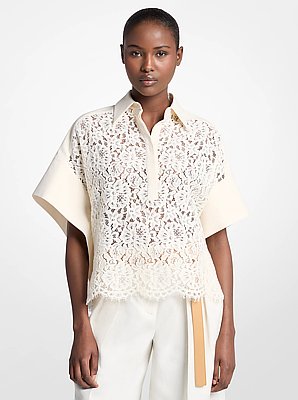 Top de encaje floral con relieve y mangas mariposa