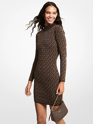 Vestido de jacquard con logotipos y cuello alto