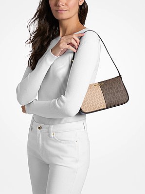 Jet Set Medium Two-Tone Signature Logo Pochette