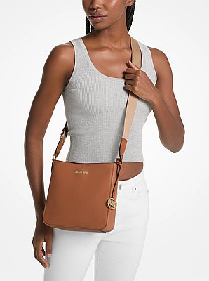 Bolso de mensajero Jet Set Travel peque&ntilde;o