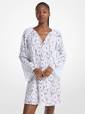 Robe en dentelle florale en point d&rsquo;Alen&ccedil;on &agrave; clous