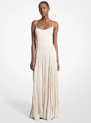 Vestido lencero maxi de charmeuse techno plisado