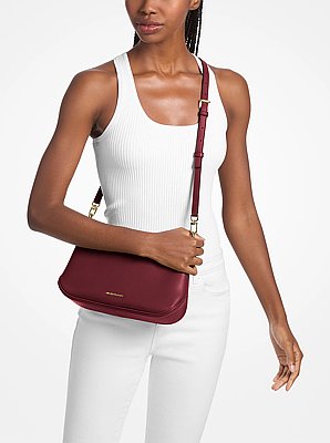 Jet Set Medium Leather Convertible Crossbody Bag