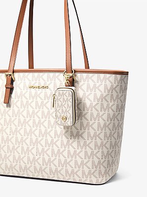 Breloque pour sac Jet Set Travel &agrave; logo Signature