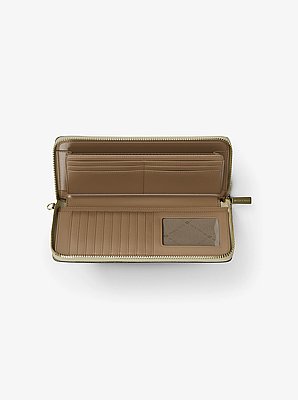 Billetera Continental Jet Set grande con logotipo de la marca