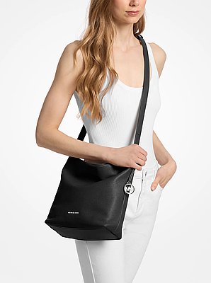 Bolso messenger Roey tipo bombonera mediano de piel granulada