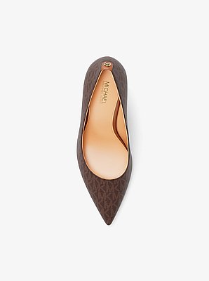 Willa Signature Logo Pump