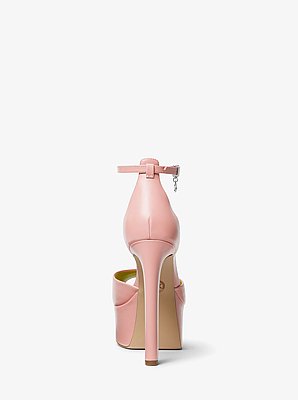 Zapato de sal&oacute;n peep-toe Martina de piel con plataforma