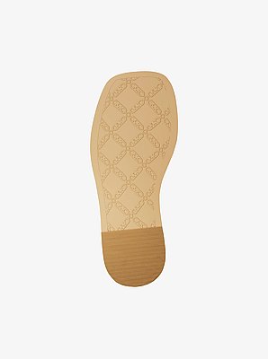 Sandalia tipo chancla Milan con logotipo exclusivo