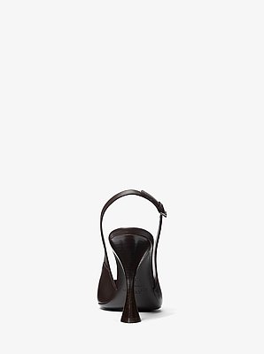 Zapato de tac&oacute;n Isabella de cuero con tal&oacute;n descubierto