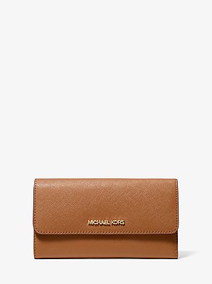 Cartera Jet Set Travel de piel de grano cruzado con tres pliegues