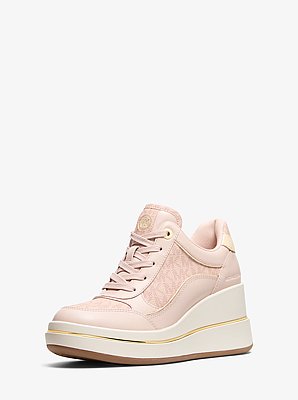 Sneaker Emmy van leer met kenmerkend logo en sleehak