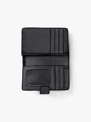 Jet Set Travel Medium Signature Logo Billfold Wallet
