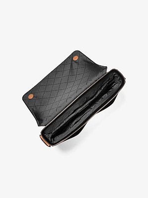 Bolso messenger Pacey con adornos y logotipo exclusivo