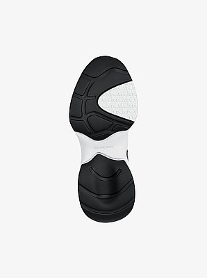 Zuma Mixed-Media Trainer