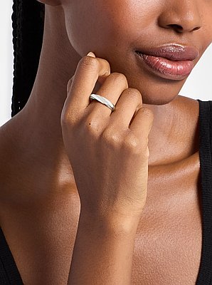 Bague torsad&eacute;e