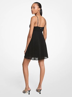 Robe &agrave; bretelles pliss&eacute;e