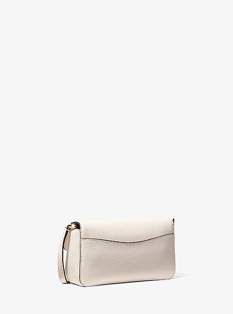 Tr&egrave;s petit sac &agrave; bandouli&egrave;re Kacey en cuir grain&eacute;