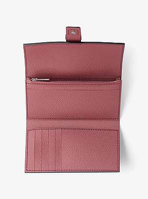 Portefeuille Nolita de taille moyenne en cuir grain&eacute; &agrave; trois volets