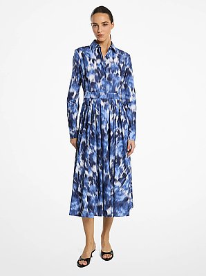 Vestido camisero de popelina de algod&oacute;n chin&eacute; con motivo floral