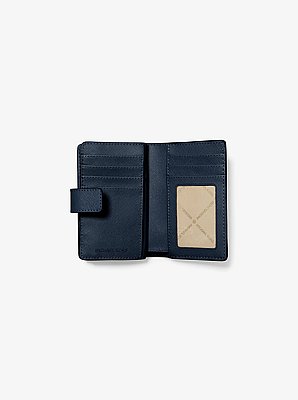 Cartera mediana de piel saffiano