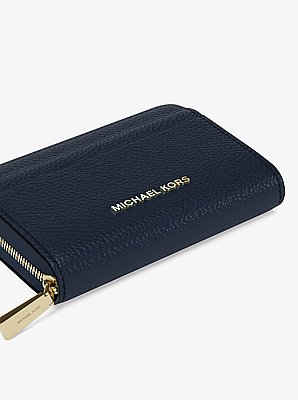 Jet Set Small Pebbled Leather Zip-Around Card Case