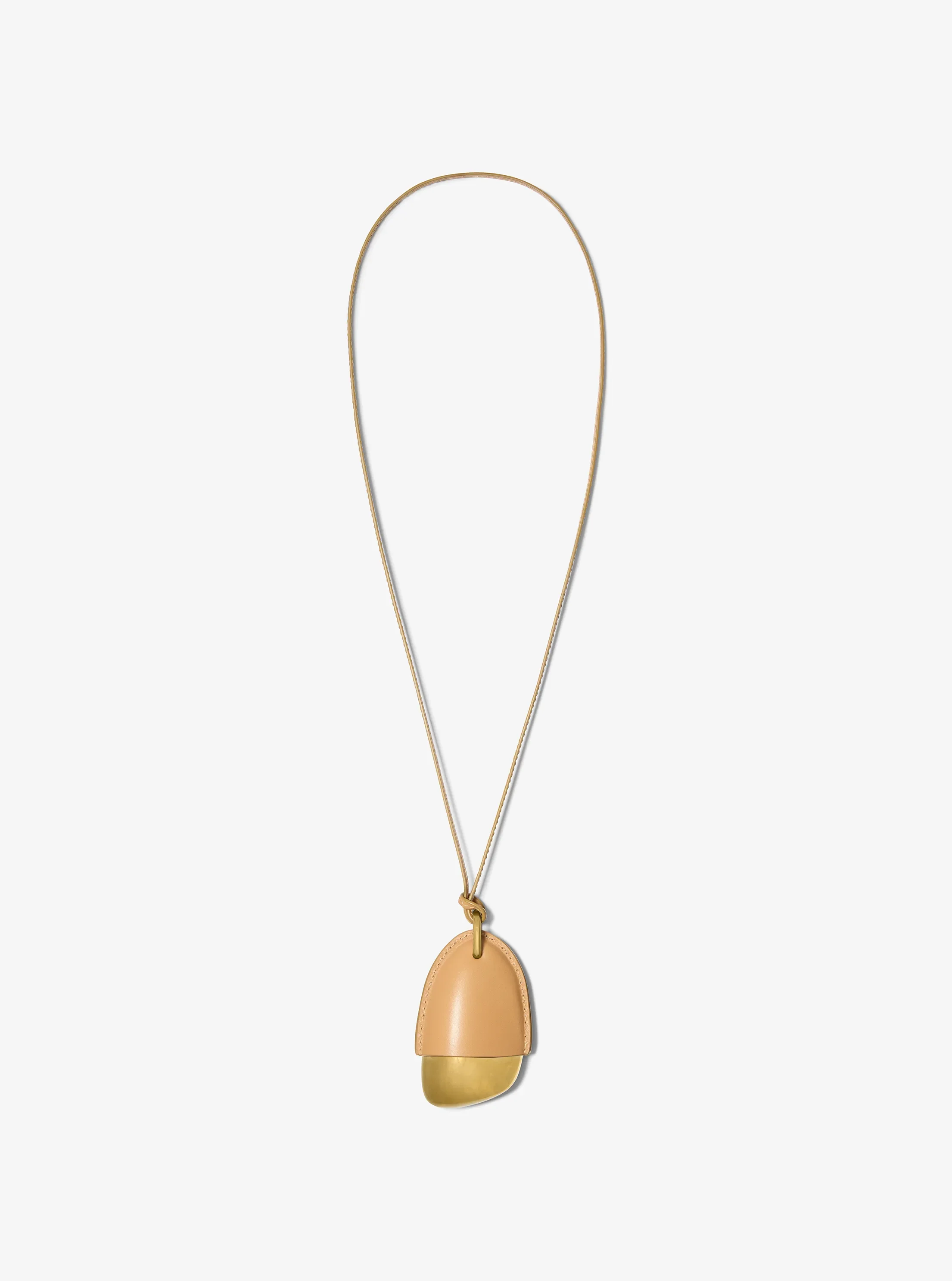 Колье Michael Kors Brushed Brass and Leather Wrapped Pendant, цвет: Кешью