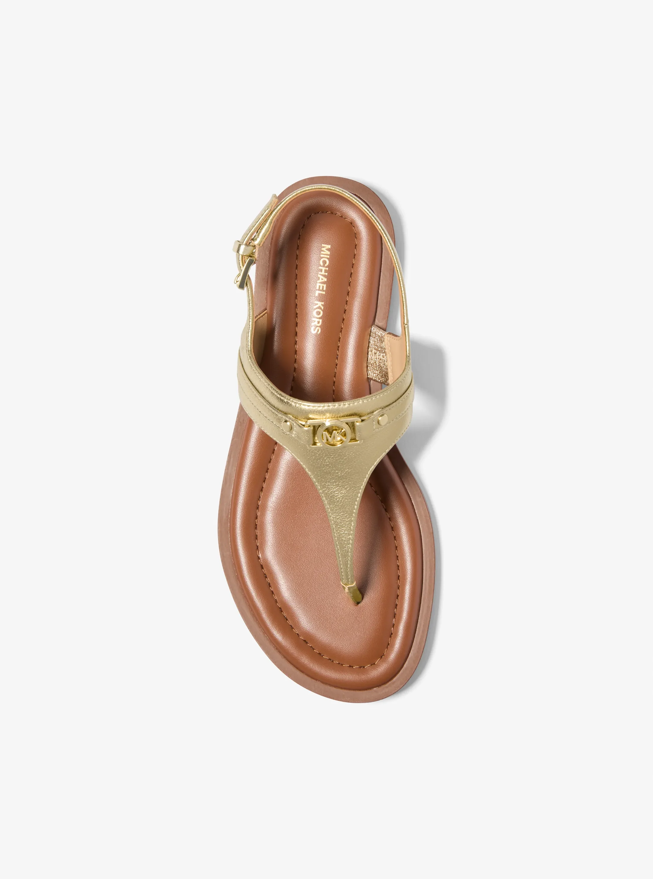 Женские сандалии Michael Kors Mandy Metallic Leather T-Strap Sandal, цвет: Бледный золотой — фото 3