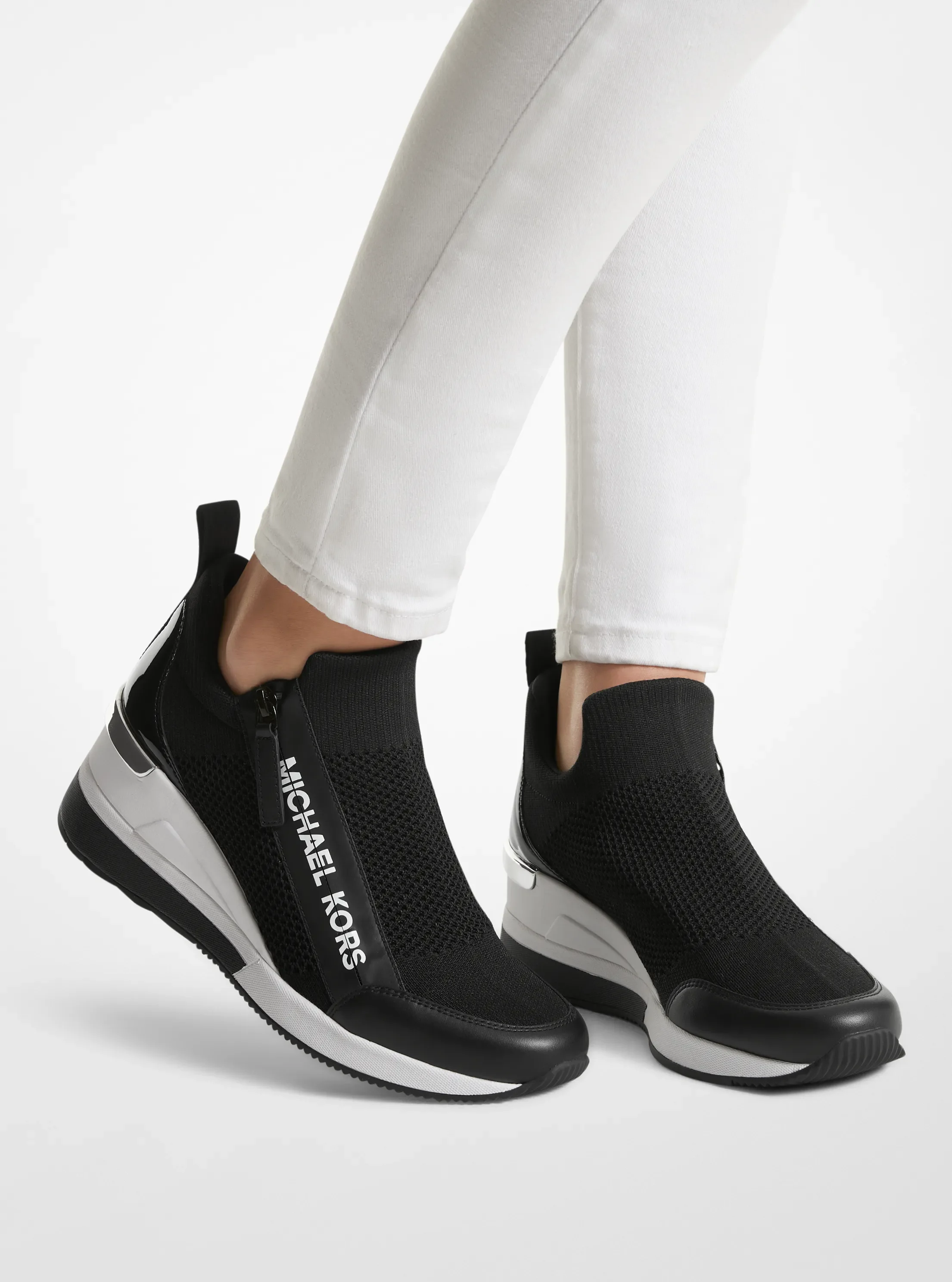 Женские кроссовки Michael Kors Willis Stretch Knit Trainer, цвет: Чёрный — фото 5