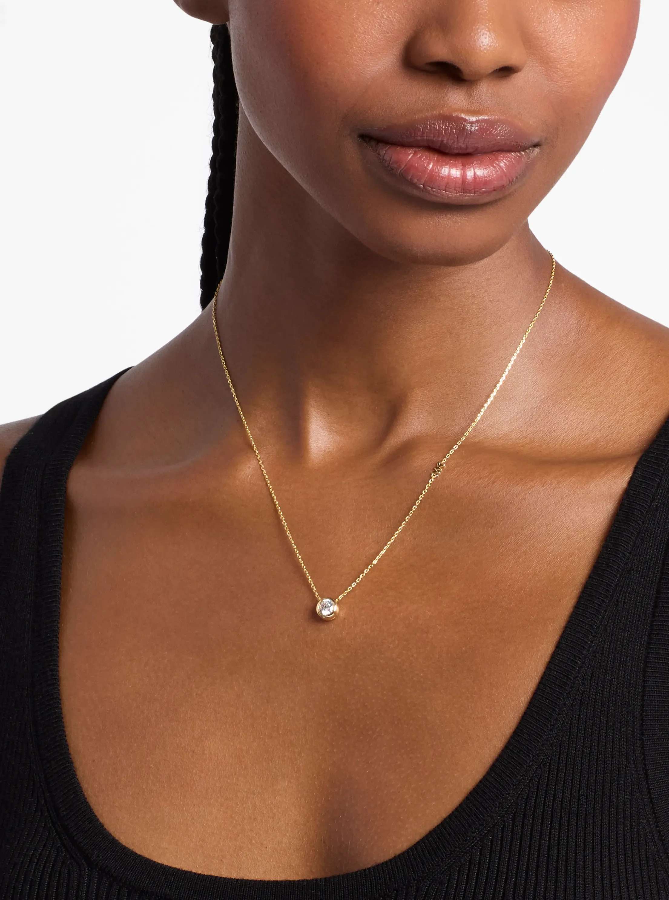 Женские топы Michael Kors Round Stone Pendant Necklace — фото 3
