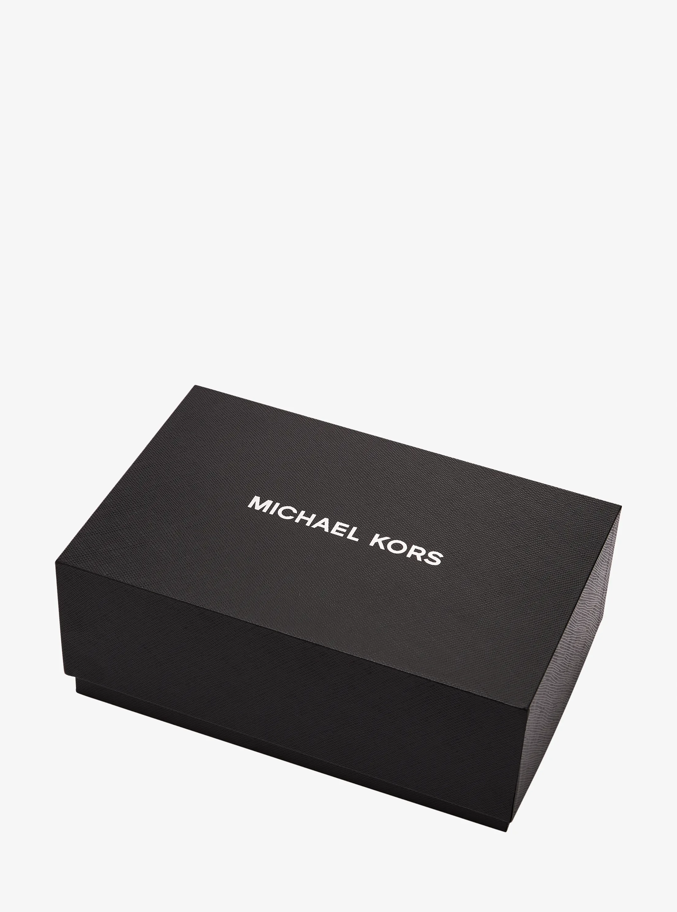 Женские часы Michael Kors Oversized Lexington Gold-Tone Watch and Crocodile Embossed Leather Card Case Gift Set, цвет: Золотой — фото 5