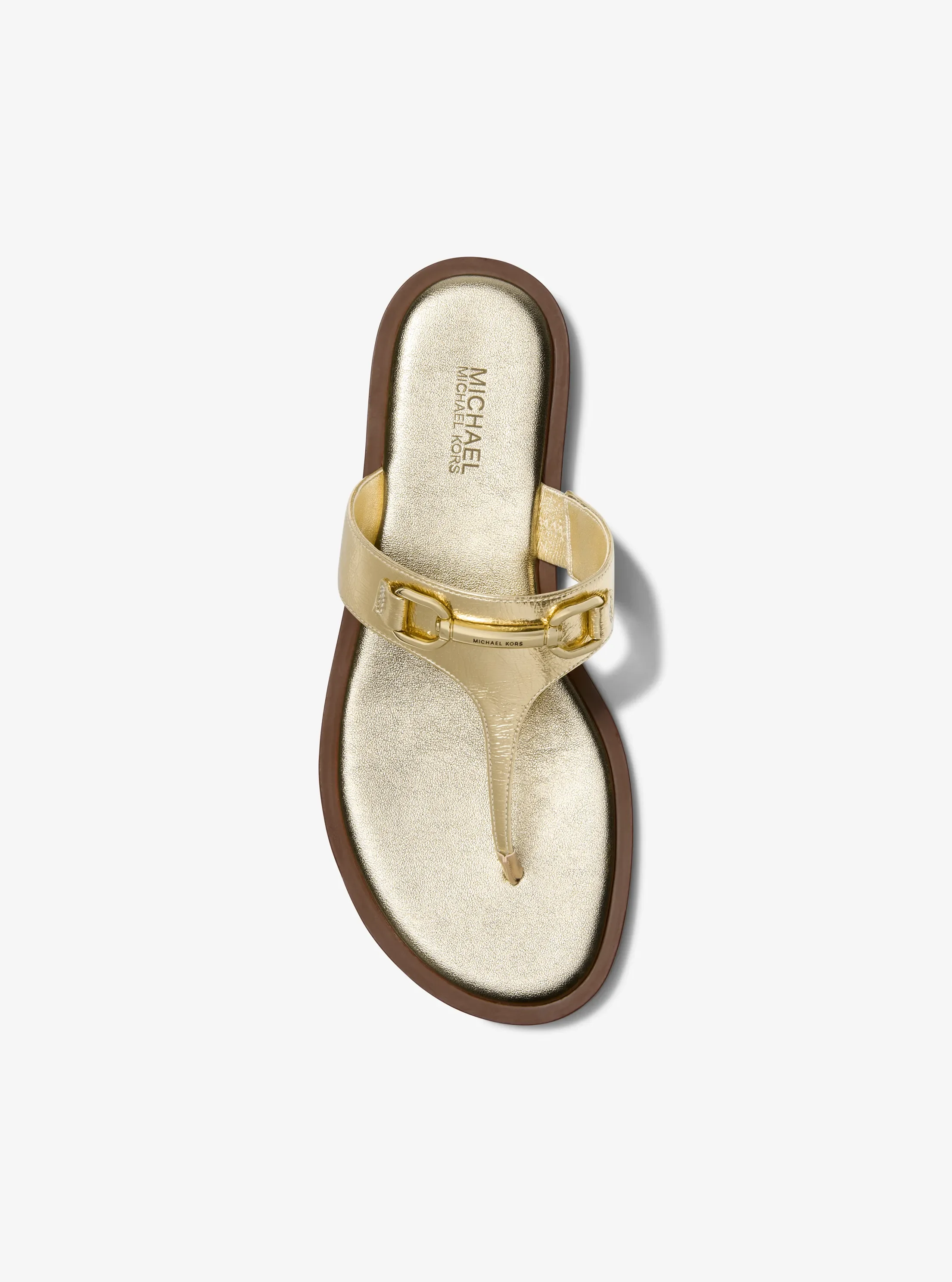 Сандалии Michael Kors Carson Crackled Metallic Leather Sandal, цвет: Бледный золотой — фото 3
