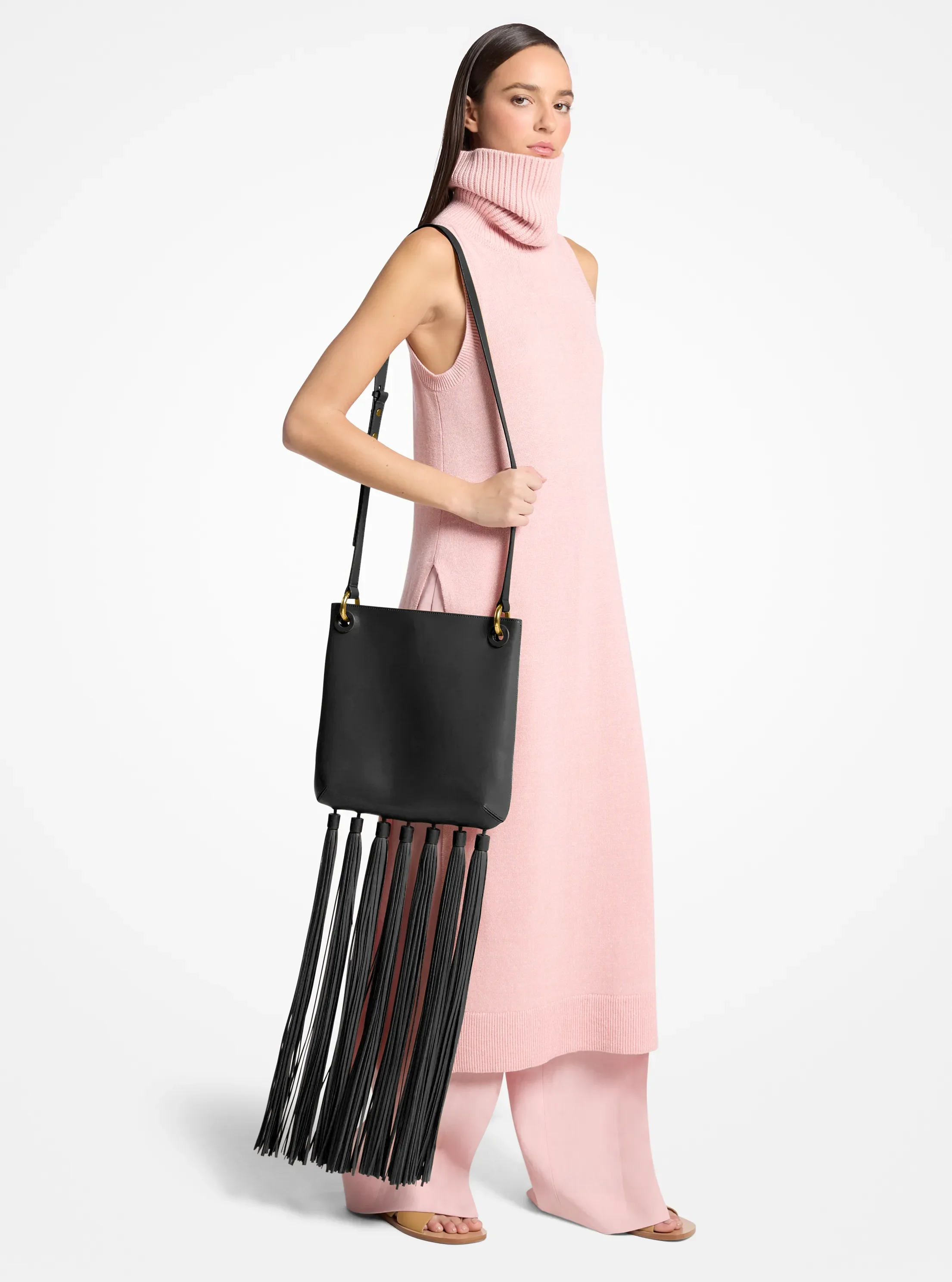 Женская сумка Michael Kors Tate Medium Tassel Leather Crossbody Bag, цвет: Чёрный — фото 3