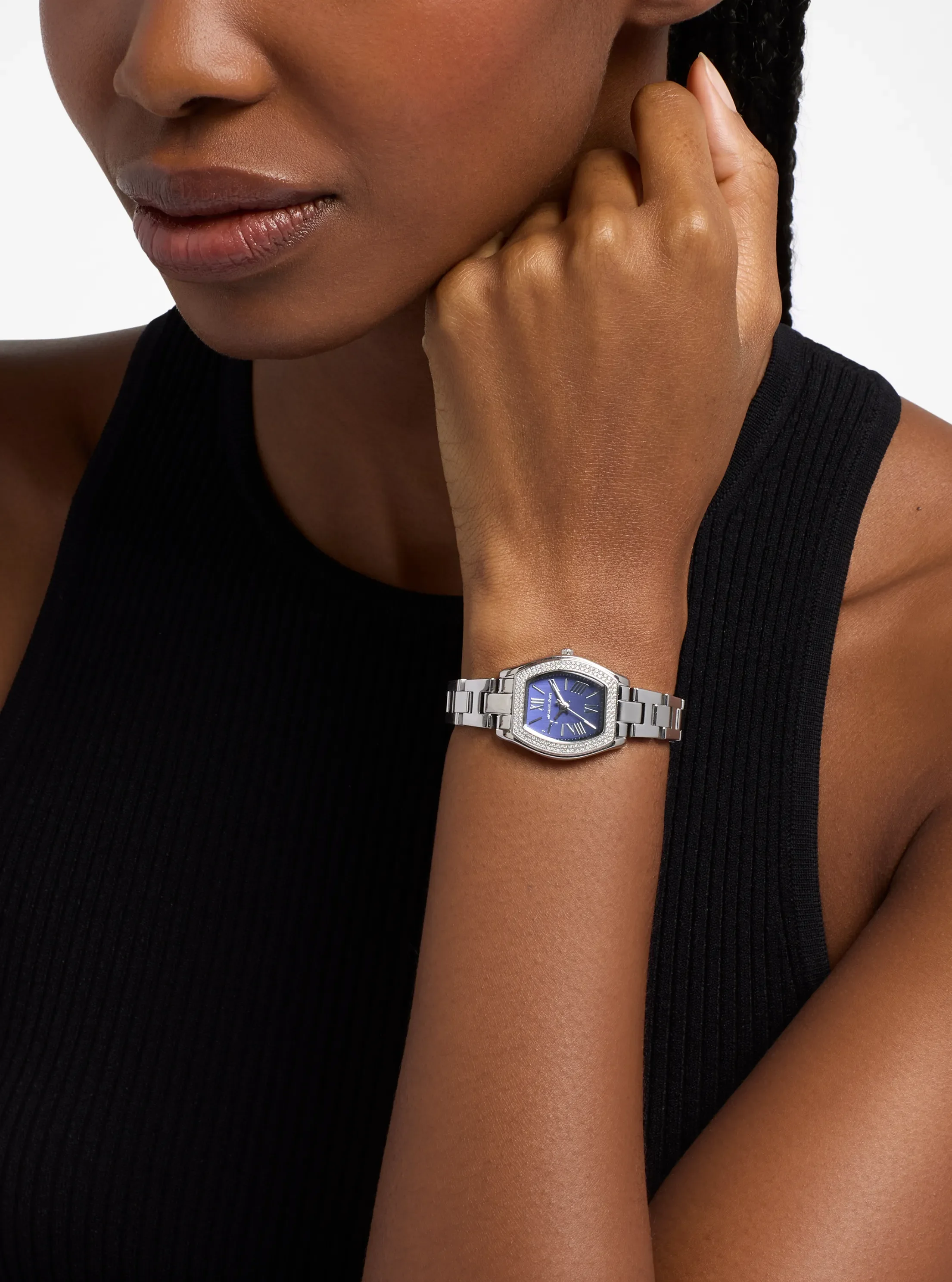 Женские часы Michael Kors Petite Chelsea Pavé Silver-Tone Watch, цвет: Серебряный — фото 4