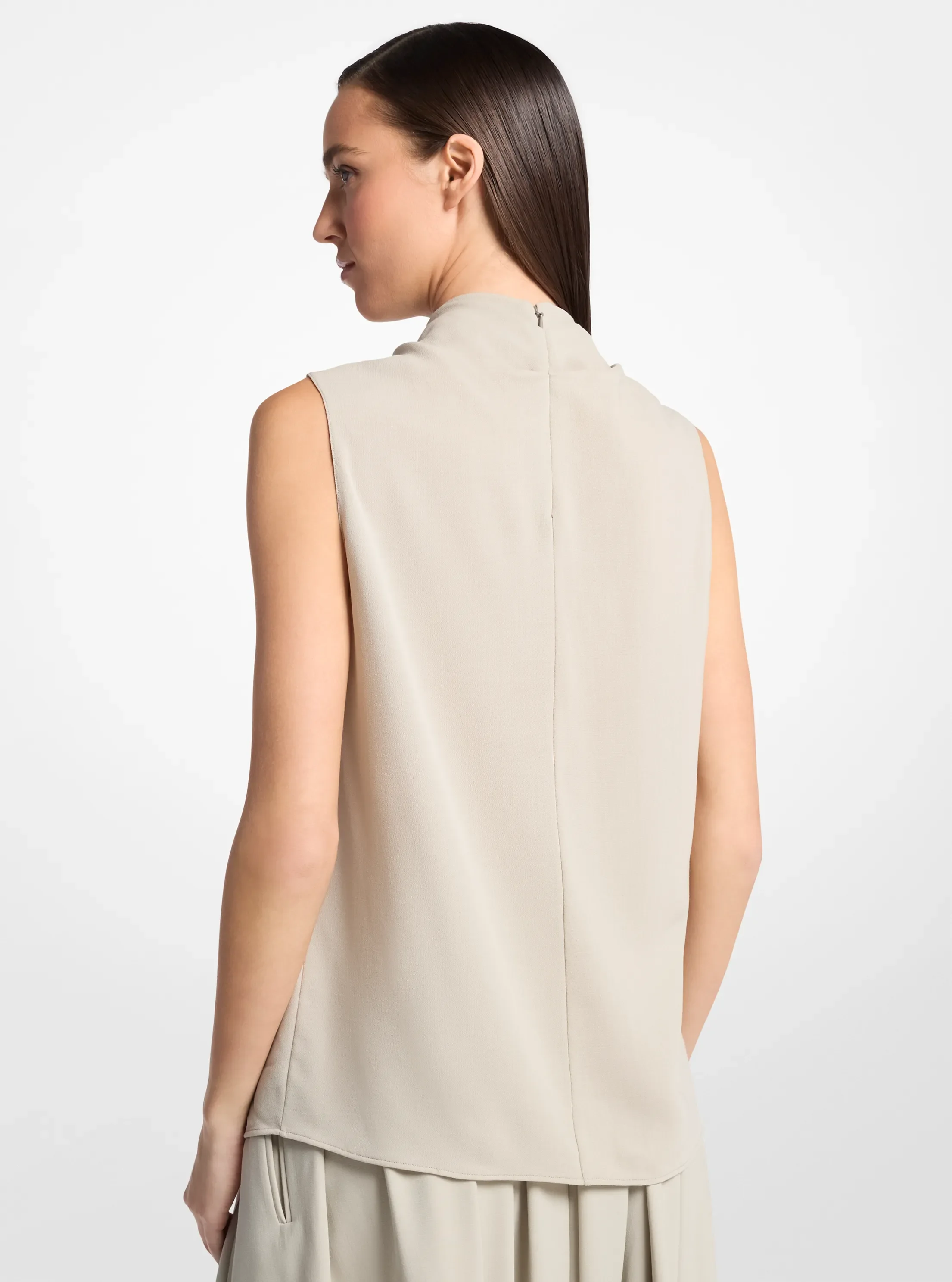 Женская блузка Michael Kors Draped Wool Crepe Sleeveless, цвет: Миндальный — фото 2