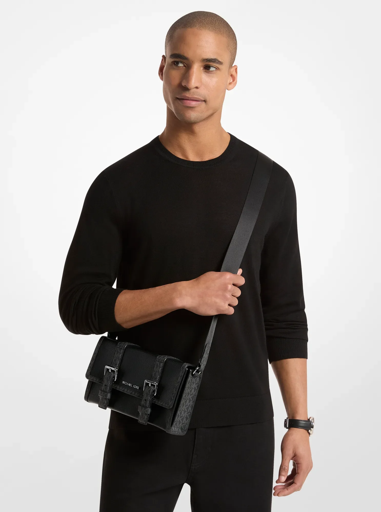 Сумка Michael Kors Cooper Pebbled Leather and Signature Logo Trunk Crossbody, цвет: Чёрный — фото 3