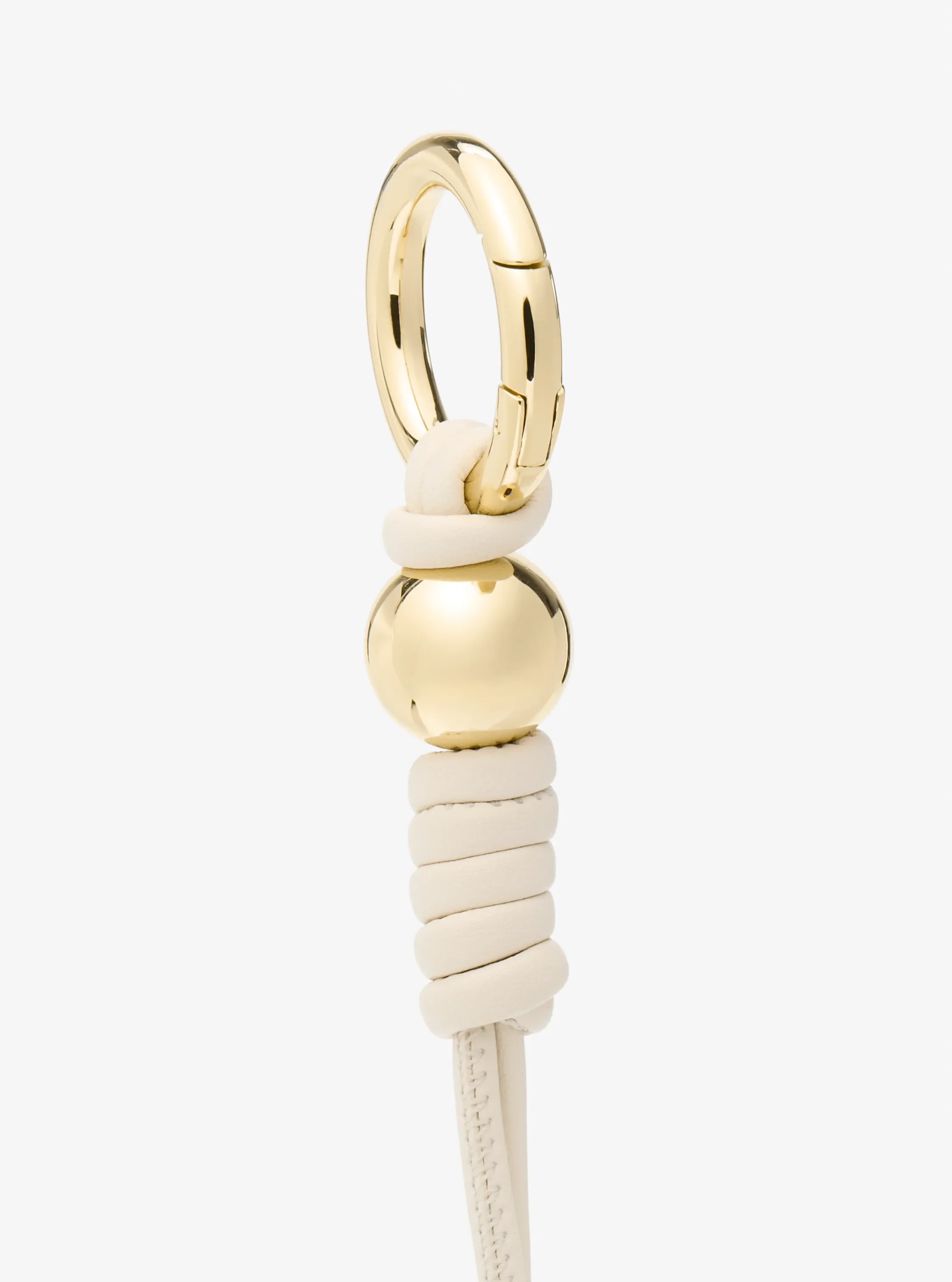 Брелок Michael Kors Gold-Tone Knot Bag Charm, цвет: Кремовый — фото 2