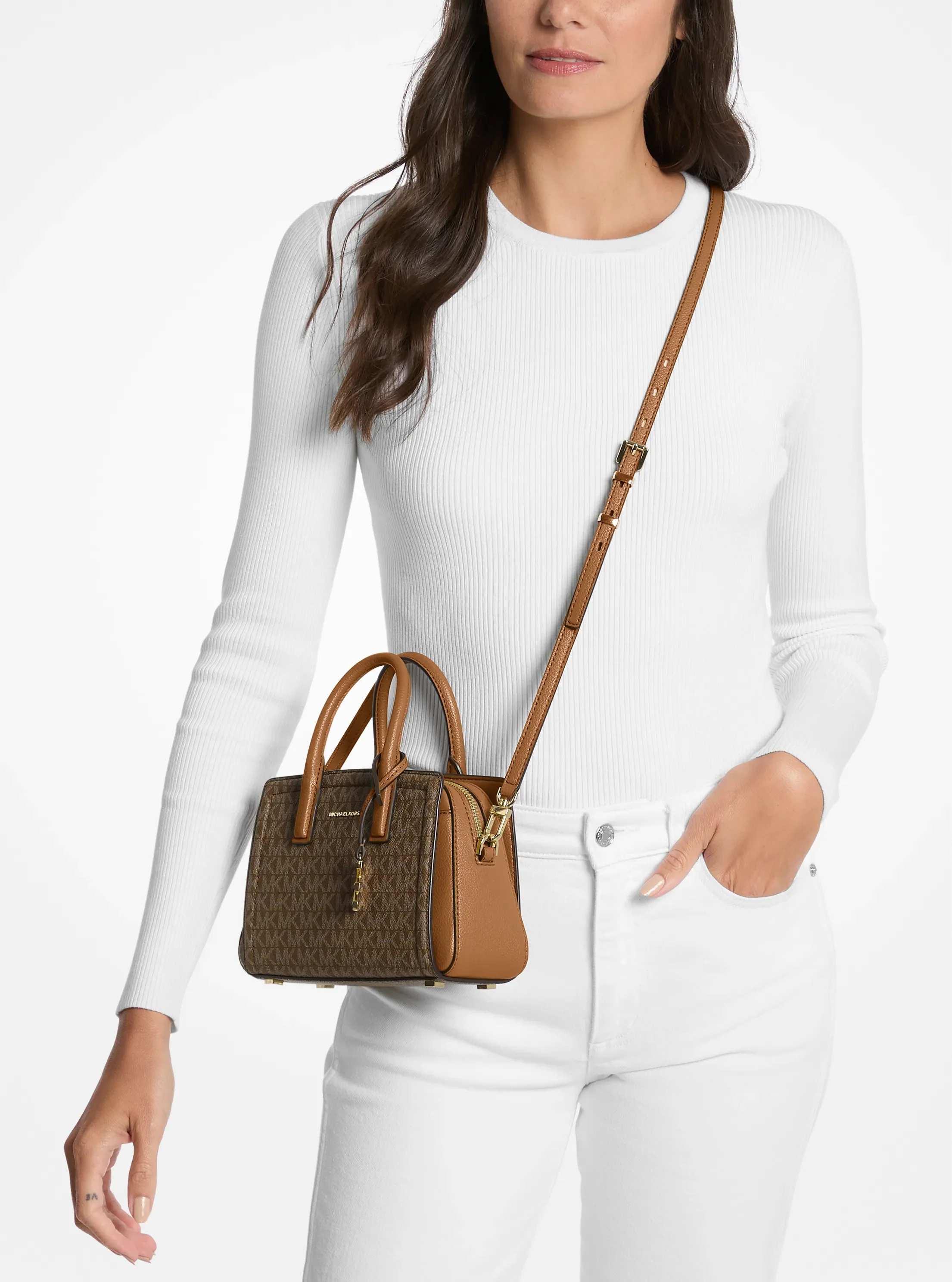 Женская сумка Michael Kors Laila Extra-Small Signature Logo Crossbody, цвет: Коричневый — фото 3