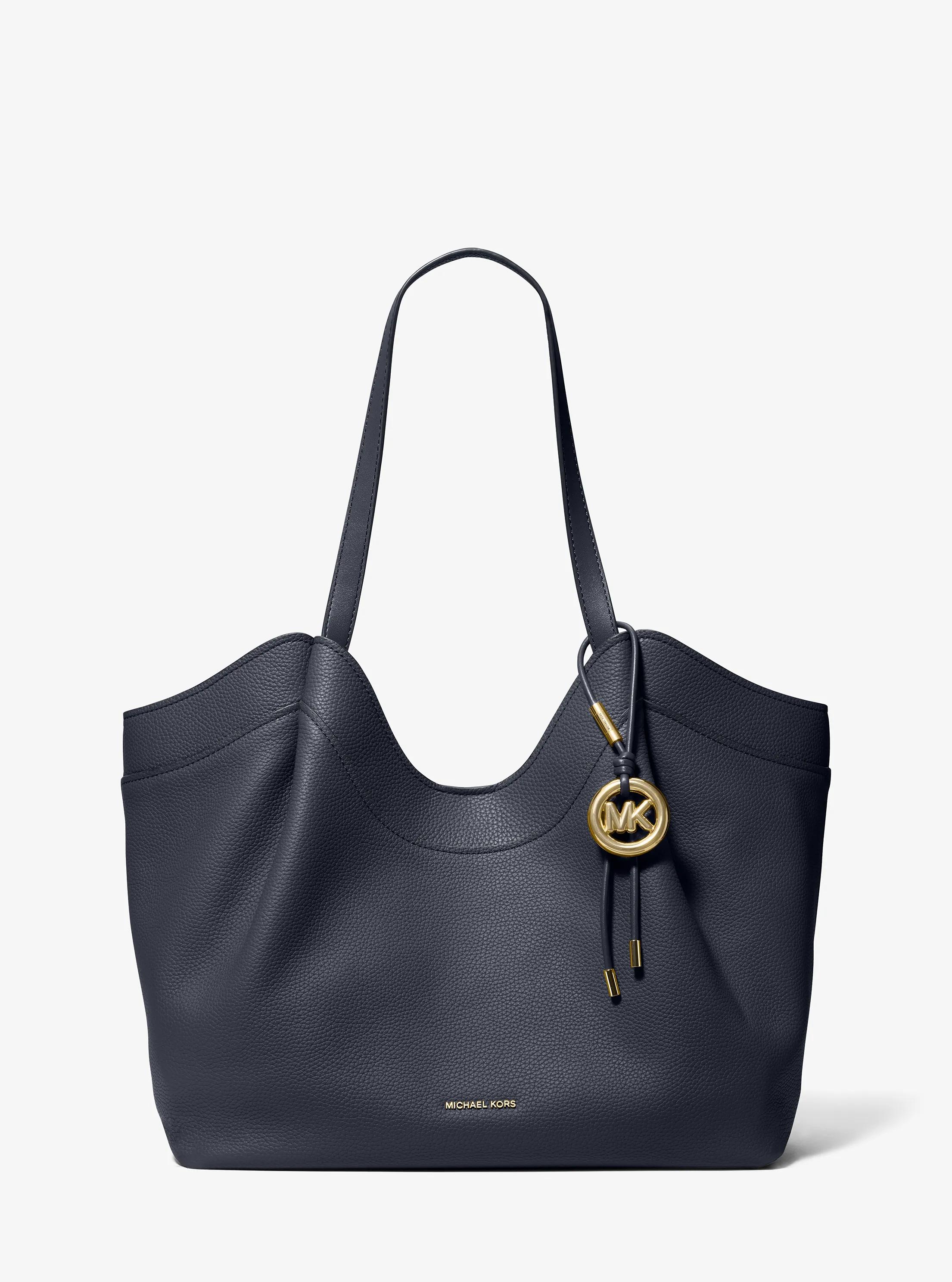 Grand cabas Nolita en cuir grain&eacute; in BLEU DE MINUIT | Michael Kors