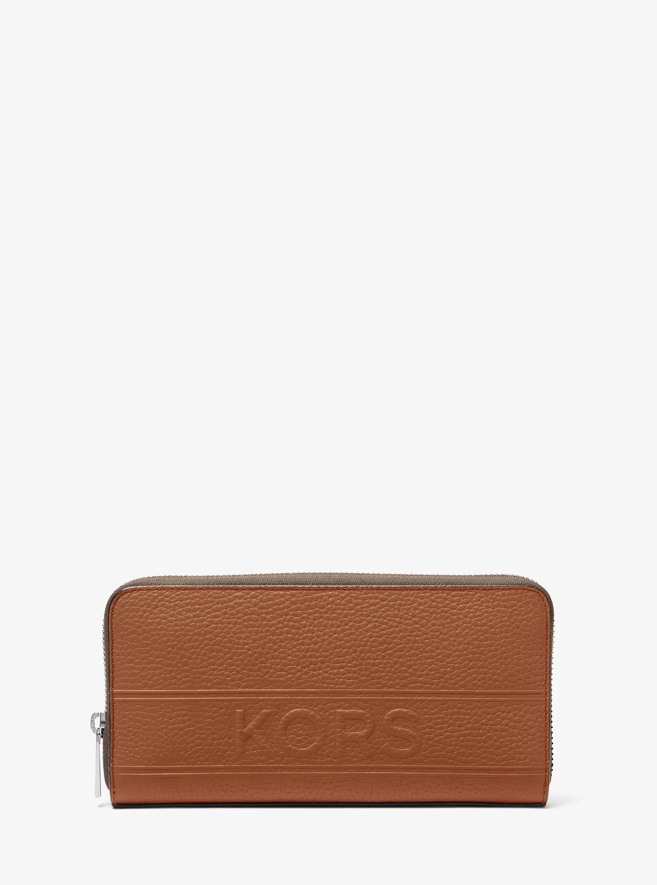 Cartera Hudson de piel granulada con cremallera circundante in LUGGAGE | Michael Kors