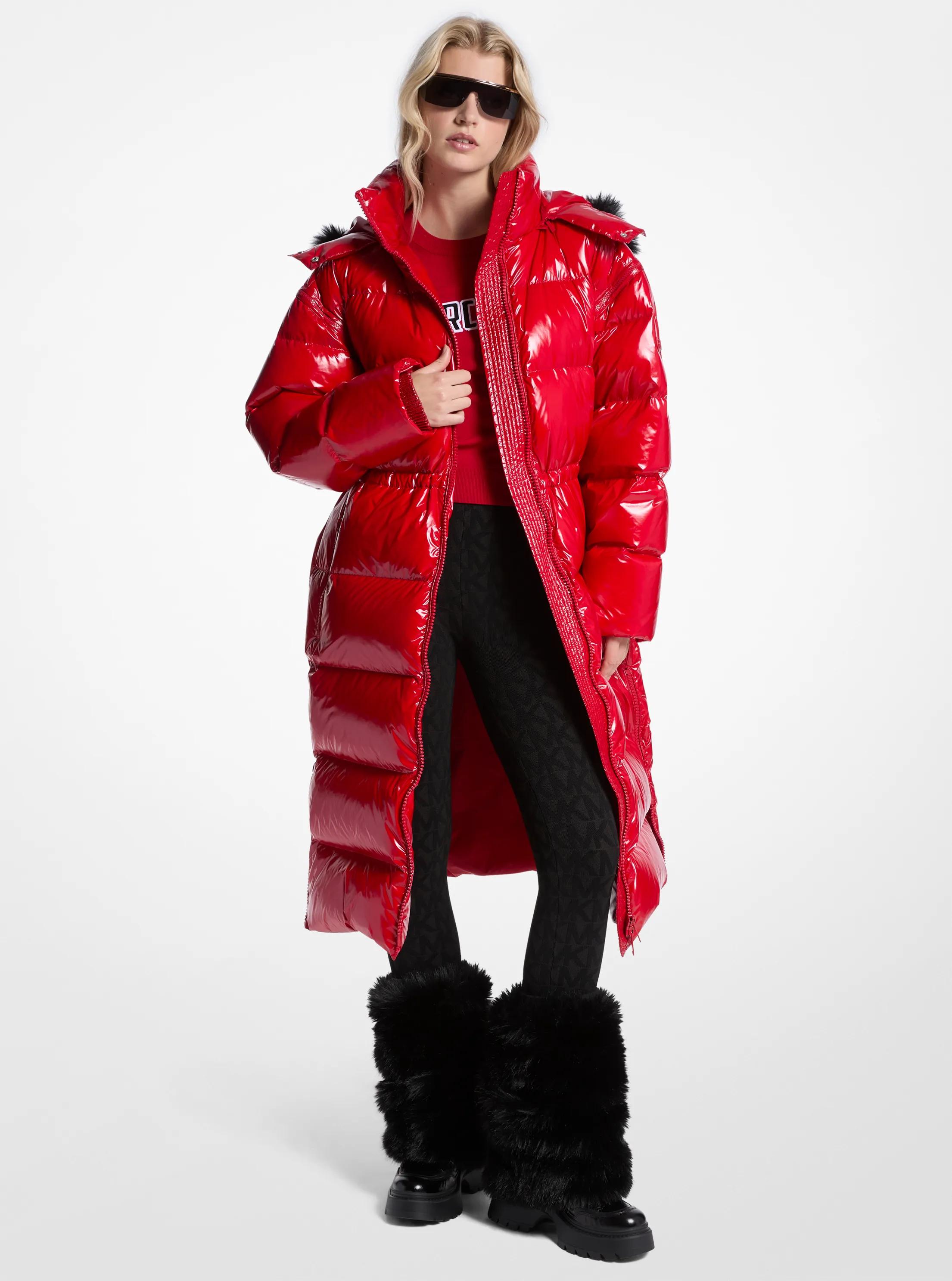 MK Manteau bouffant en nylon ciré à bordure en fausse fourrure - Rouge - Michael Kors