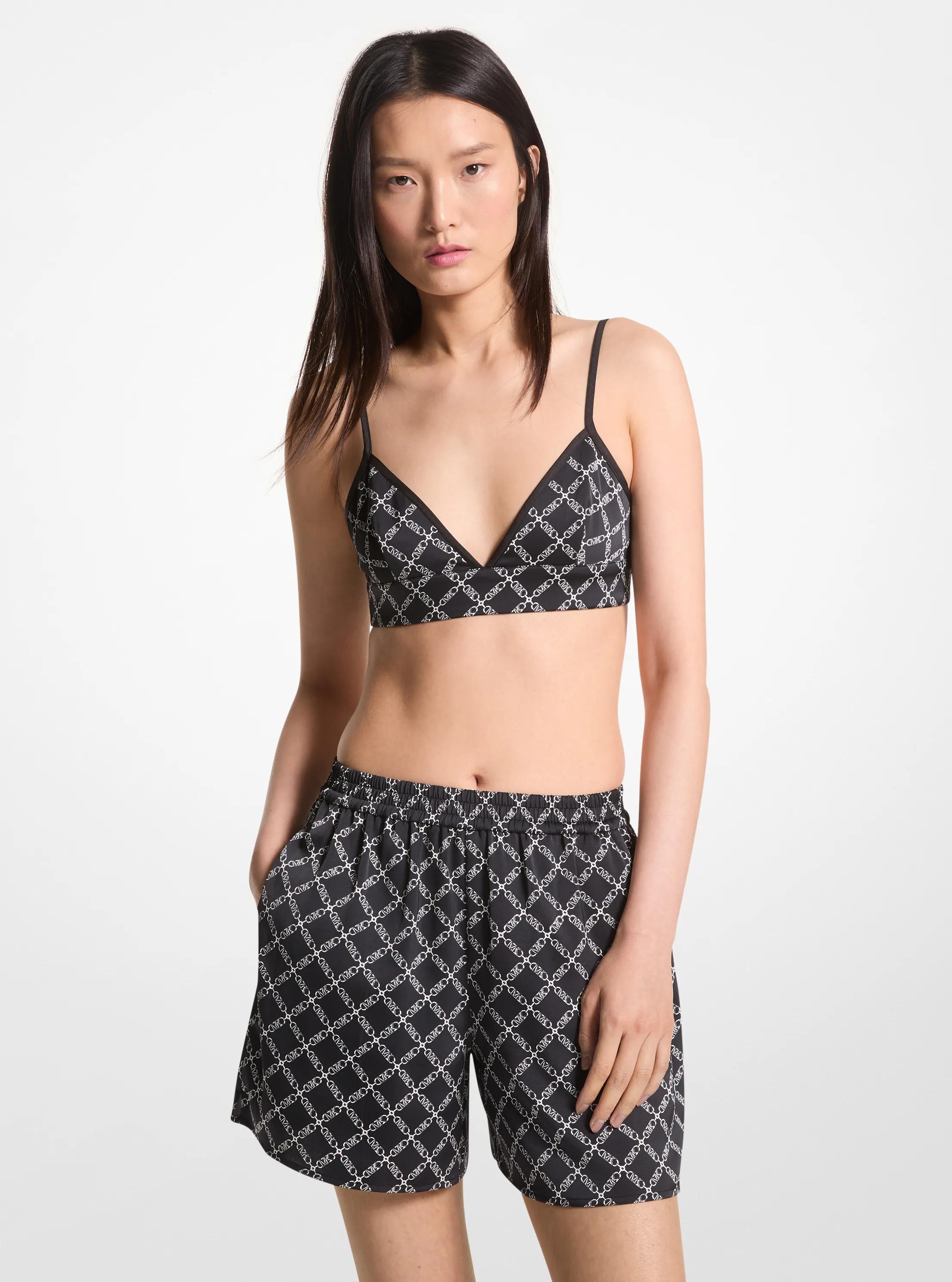 Pantal&oacute;n corto de sat&eacute;n con estampado de logotipo imperio